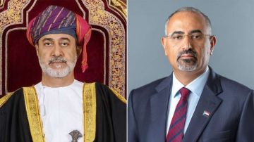 الرئيس الزبيدي يهنئ سلطان عمان بحلول اليوم الوطني لبلاده
