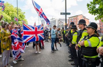 بريطانيا تطلق أكبر إصلاح شامل لسياستها تجاه طالبي اللجوء بريطانيا تطلق أكبر إصلاح شامل لسياستها تجاه طالبي اللجوء