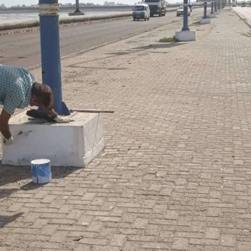 صندوق نظافة عدن يمحو تشويه فطوم ويستعيد بهاء الخط البحري