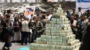 انقسام حوثي ب صنعاء: ناشط يكشف هدر 15 مليار ريال بهيئة الزكاة ويطالب بمدينة طبية بدلا من توزيعات وهمية انقسام حوثي ب صنعاء: ناشط يكشف هدر 15 مليار ريال بهيئة الزكاة ويطالب بمدينة طبية بدلا من توزيعات وهمية