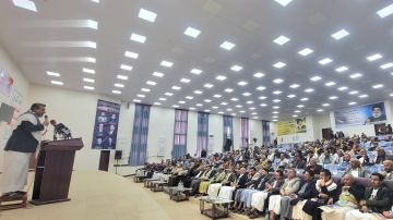 وزارة الزراعة والثروة السمكية تحيي الذكرى السنوية للشهيد وزارة الزراعة والثروة السمكية تحيي الذكرى السنوية للشهيد