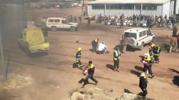 تدريب كوادر صندوق النظافة والتحسين بذمار في مجال الدفاع المدني