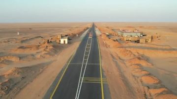 إنجاز سعودي جديد في مشروع طريق العبر الاستراتيجي الرابط بين حضرموت وشبوة ومأرب إنجاز سعودي جديد في مشروع طريق العبر الاستراتيجي الرابط بين حضرموت وشبوة ومأرب