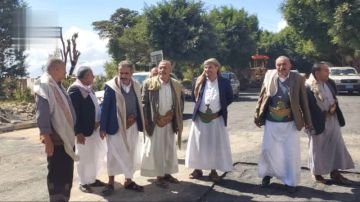 تفقد أعمال ترميم وإعادة تأهيل شوارع المحويت تفقد أعمال ترميم وإعادة تأهيل شوارع المحويت