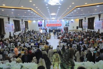 تعز: لقاء لمشائخ وقيادات الشمايتين والمقاطرة يؤكد دعم حضور الدولة وبسط نفوذها تعز: لقاء لمشائخ وقيادات الشمايتين والمقاطرة يؤكد دعم حضور الدولة وبسط نفوذها