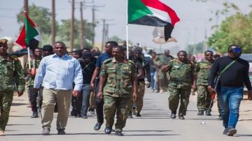 اشتداد الصراع في السودان.. مبادرة سعودية ومسار أمريكي يفتحان بابا جديدا للحل اشتداد الصراع في السودان.. مبادرة سعودية ومسار أمريكي يفتحان بابا جديدا للحل