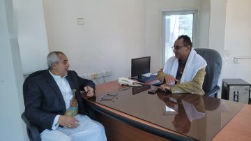 الاطلاع على سير العمل في ديوان محافظة حجة ومكتب الضرائب