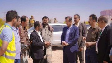 بن الوزير يتفقد التوسعة الجديدة لمساحة المدينة الطبية في عتق بن الوزير يتفقد التوسعة الجديدة لمساحة المدينة الطبية في عتق