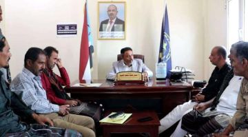 رئيس تنفيذية انتقالي أبين يلتقي السلطة المحلية واللجنة الأهلية بمديرية زنجبار رئيس تنفيذية انتقالي أبين يلتقي السلطة المحلية واللجنة الأهلية بمديرية زنجبار