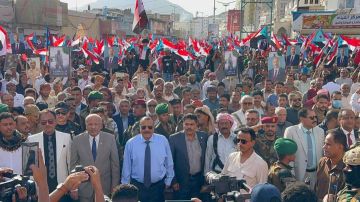 مع كشف اتفاق إماراتي جديد بين الزبيدي والبحسني.. الانتقالي يقر خوض معركة حضرموت