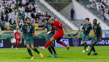 شباب الأهلي يلدغ خورفكان في الوقت القاتل