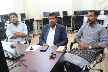 السلطة المحلية بالمهرة تبحث مع برنامج الغذاء الانتقال نحو مشاريع مستدامة