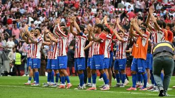 تغريم أتليتيكو مدريد بسبب سلوك مشجعيه العنصري ضد أرسنال