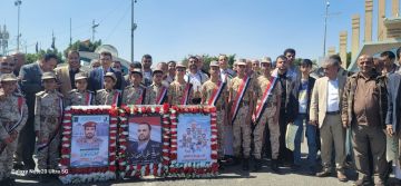 قيادة وموظفو وزارة التربية يزورون أضرحة الشهداء الصماد والرهوي والغماري