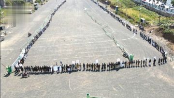 لقاء قبلي في الظهار بإب تأكيدا للموقف الثابت مع غزة