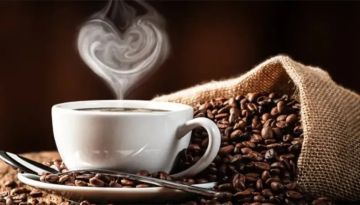 انخفاض قياسي في أسعار القهوة بعد إلغاء الرسوم الأمريكية على الواردات البرازيلية