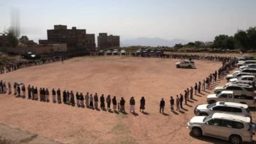 وقفة قبلية في المحويت وفاء لدماء الشهداء وتأكيدا على الصمود والتعبئة