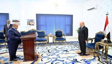 محافظ حضرموت يؤدي اليمين الدستورية امام رئيس مجلس القيادة الرئاسي