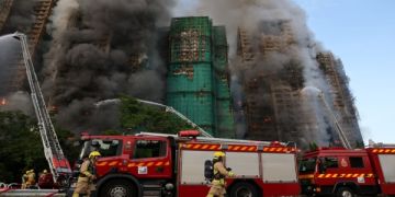 ارتفاع حصيلة ضحايا حريق هونج كونج إلى 44 شخصا ارتفاع حصيلة ضحايا حريق هونج كونج إلى 44 شخصا