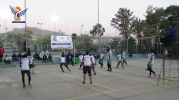 وزارة الداخلية تنفرد بصدارة المجموعة الثانية لبطولة الوزارات والمؤسسات للكرة الطائرة وزارة الداخلية تنفرد بصدارة المجموعة الثانية لبطولة الوزارات والمؤسسات للكرة الطائرة