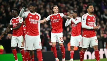 بهاتريك إيزي.. آرسنال يزلزل لندن بسحق توتنهام