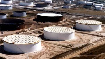 ارتفاع مخزونات النفط الخام بالولايات المتحدة 4 ملايين برميل