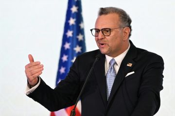 الموفد الأميركي يحث طرفي النزاع في السودان على قبول مقترح الهدنة