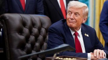 ترامب يمنح أوكرانيا مهلة محددة لقبول خطة السلام الأمريكية ترامب يمنح أوكرانيا مهلة محددة لقبول خطة السلام الأمريكية