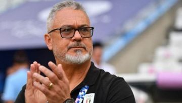 ميكالي يرد على تصريحات حسام حسن