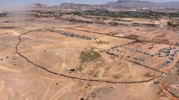 وقفة قبلية مسلحة في بني حشيش وفاء للشهداء وإعلانا للجهوزية وقفة قبلية مسلحة في بني حشيش وفاء للشهداء وإعلانا للجهوزية