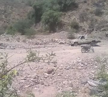 العثور على جثة امرأة مقتولة عليها آثار تعذيب ومرمية على قارعة الطريق بين لحج وتعز العثور على جثة امرأة مقتولة عليها آثار تعذيب ومرمية على قارعة الطريق بين لحج وتعز