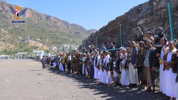 قبائل العدين بإب تؤكد جاهزيتها لمواجهة الأعداء وتبارك الإنجاز الأمني