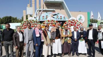 قيادة وزارة النقل والأشغال تزور أضرحة الشهداء الصماد والرهوي والغماري