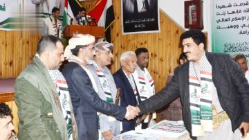 وزارة الإدارة والتنمية المحلية تحيي الذكرى السنوية للشهيد وزارة الإدارة والتنمية المحلية تحيي الذكرى السنوية للشهيد