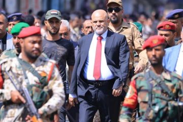 أحزاب تعز تدعو لعمل موحد بين السلطة والجيش بعد حادثة استهداف المحافظ أحزاب تعز تدعو لعمل موحد بين السلطة والجيش بعد حادثة استهداف المحافظ