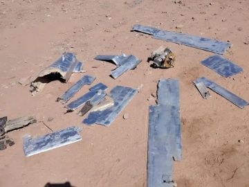 الجيش اليمني يسقط طائرة إيرانية في سماء محافظة صعدة الجيش اليمني يسقط طائرة إيرانية في سماء محافظة صعدة