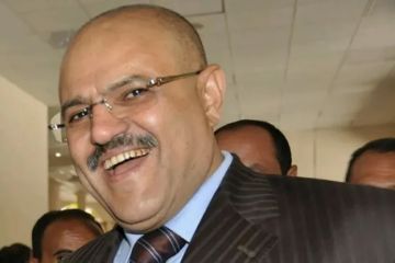 عاجل: نجاة محافظ تعز وقائد عسكري كبير من محاولة اغتيال في هيجة العبد عاجل: نجاة محافظ تعز وقائد عسكري كبير من محاولة اغتيال في هيجة العبد