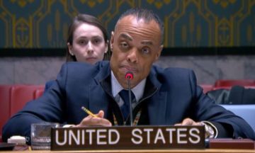 مسؤول أميركي: إنهاء الصراع في اليمن يبدأ بتعطيل تدفق الموارد المالية إلى الحوثيين