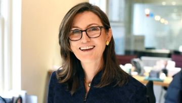 كاثي وود تخفض توقعاتها لسعر البيتكوين في 2030