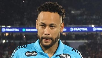 نيمار يسير على حافة الهاوية بعد قراره المفاجئ أبوبكر المقدم