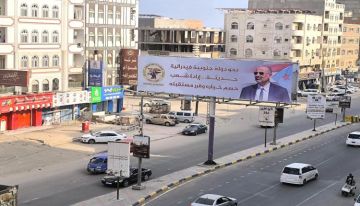 في ذكرى نوفمبر...العاصمة عدن تتزين بصور الرئيس الزبيدي واعلام الجنوب في ذكرى نوفمبر...العاصمة عدن تتزين بصور الرئيس الزبيدي واعلام الجنوب