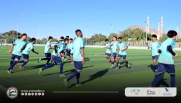 منتخب تحت 23 عام يجري مرانه الأخير بصنعاء ويغادر الاثنين إلى القاهرة منتخب تحت 23 عام يجري مرانه الأخير بصنعاء ويغادر الاثنين إلى القاهرة