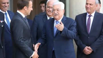 ماكرون وعباس يعلنان تشكيل لجنة مشتركة لصياغة دستور الدولة الفلسطينية