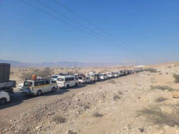 نقطة لـالعسكرية الأولى توقف مئات الحافلات المشاركة باحتفال 30 نوفمبر نقطة لـالعسكرية الأولى توقف مئات الحافلات المشاركة باحتفال 30 نوفمبر