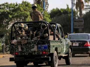 الحوثيون يقتحمون مقر الإغاثة الإسلامية في صنعاء ويصادرون معداتها