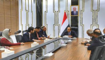 محافظ حضرموت يبحث مع وفد الاتحاد الأوروبي تعزيز التعاون والاستقرار ودعم جهود السلام والاقتصاد المحلي