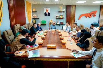 محافظ عدن يثمن دور المنظمات المحلية بدعم قضايا البيئة محافظ عدن يثمن دور المنظمات المحلية بدعم قضايا البيئة