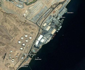 مدير ميناء أم الرشراش يقر بالتأثيرات الكارثية للحصار اليمني على الميناء مدير ميناء أم الرشراش يقر بالتأثيرات الكارثية للحصار اليمني على الميناء