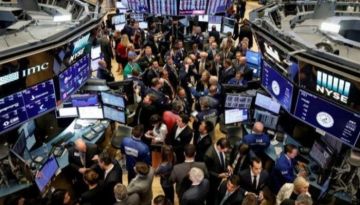 الأسهم الأمريكية تتباين مع ترقب لبيانات اقتصادية وتوقعات الفائدة