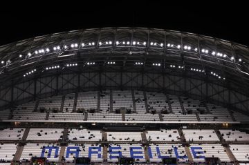 نادي نيوكاسل يتهم الشرطة الفرنسية بالاعتداء على جماهيره بعد الخسارة أمام مرسيليا نادي نيوكاسل يتهم الشرطة الفرنسية بالاعتداء على جماهيره بعد الخسارة أمام مرسيليا